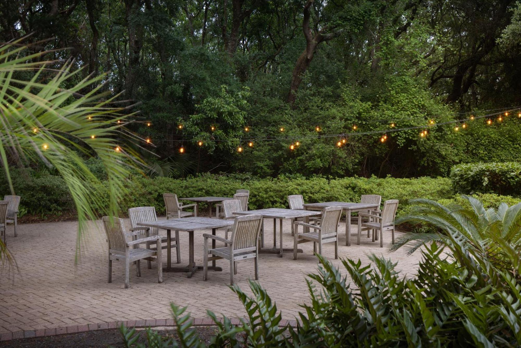 Hampton Inn & Suites Jekyll Island Exterior photo