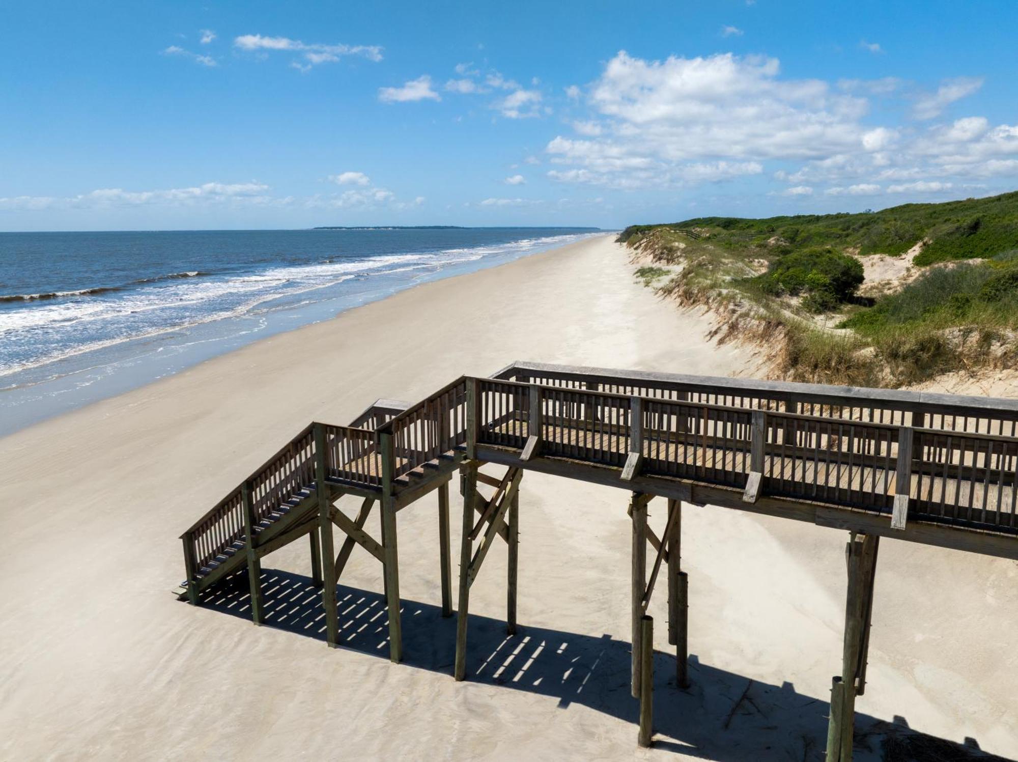 Hampton Inn & Suites Jekyll Island Exterior photo